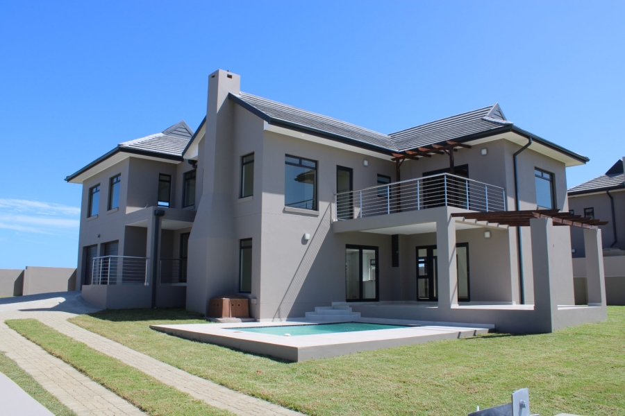4 Bedroom Property for Sale in Kidds Beach Eastern Cape